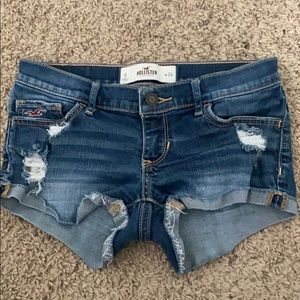 low rise, booty shorts